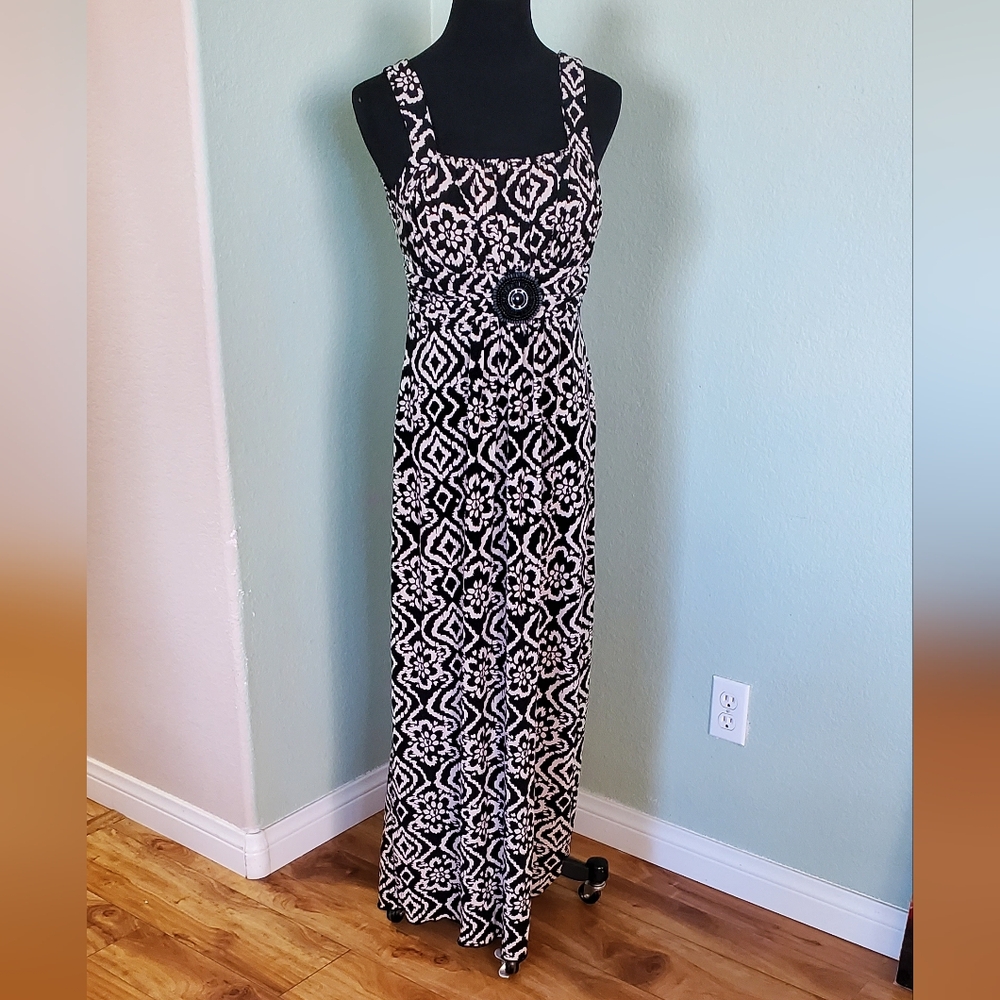 EnFocus Studio Dress Size 8